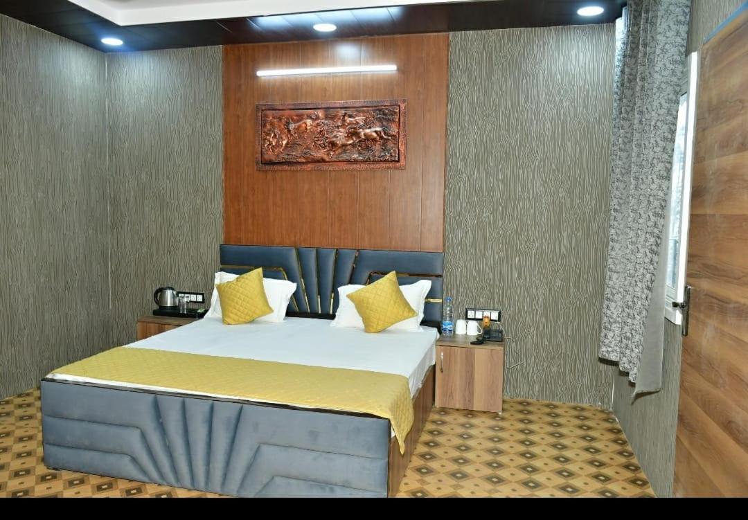 מוקטשוואר Hotel Pearl Residency מראה חיצוני תמונה
